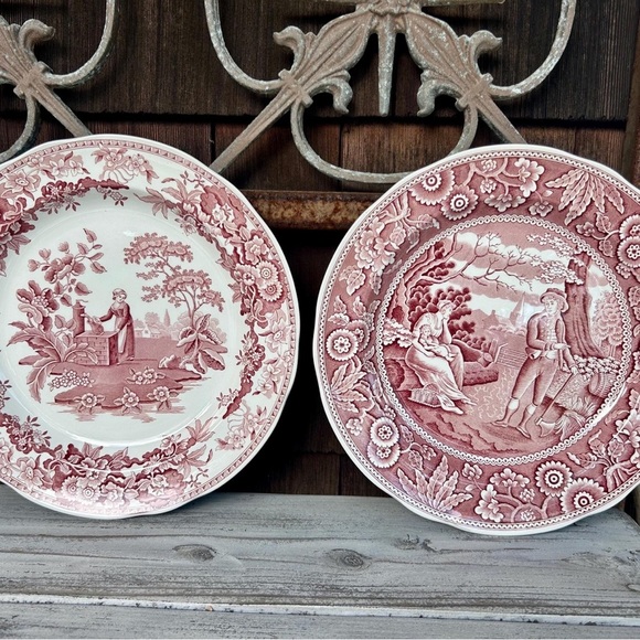 Set of 4 Vintage Spode 10 Inch Dinner Plates from the Archive Collection. - Picture 2 of 11